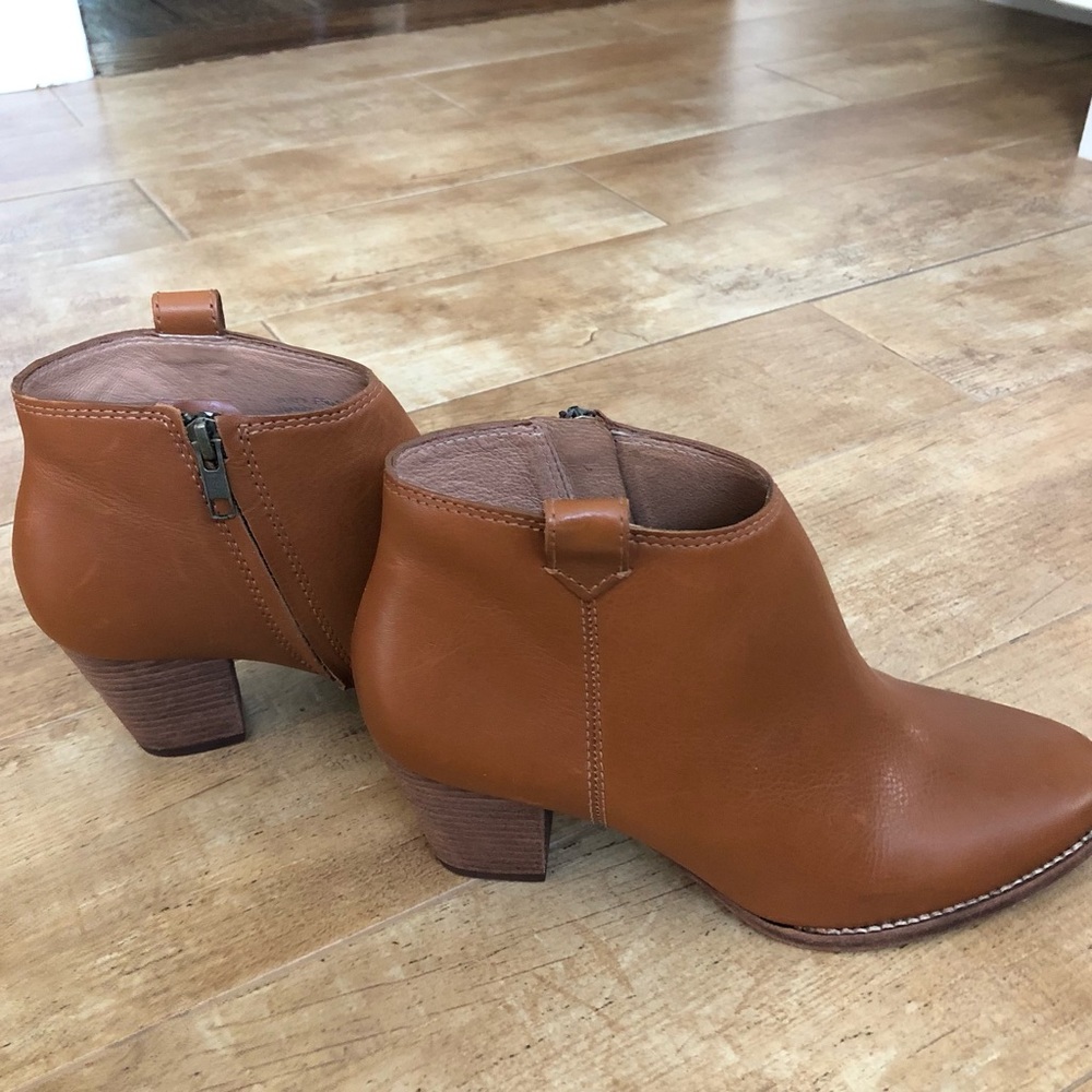 Madewell The Billie Boot in leather, English saddle (brown), size 8